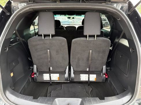 Used 2016 Ford Explorer XLT AWD/4WD image 13