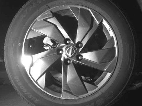 Used 2025 Nissan Rogue SV FWD image 15