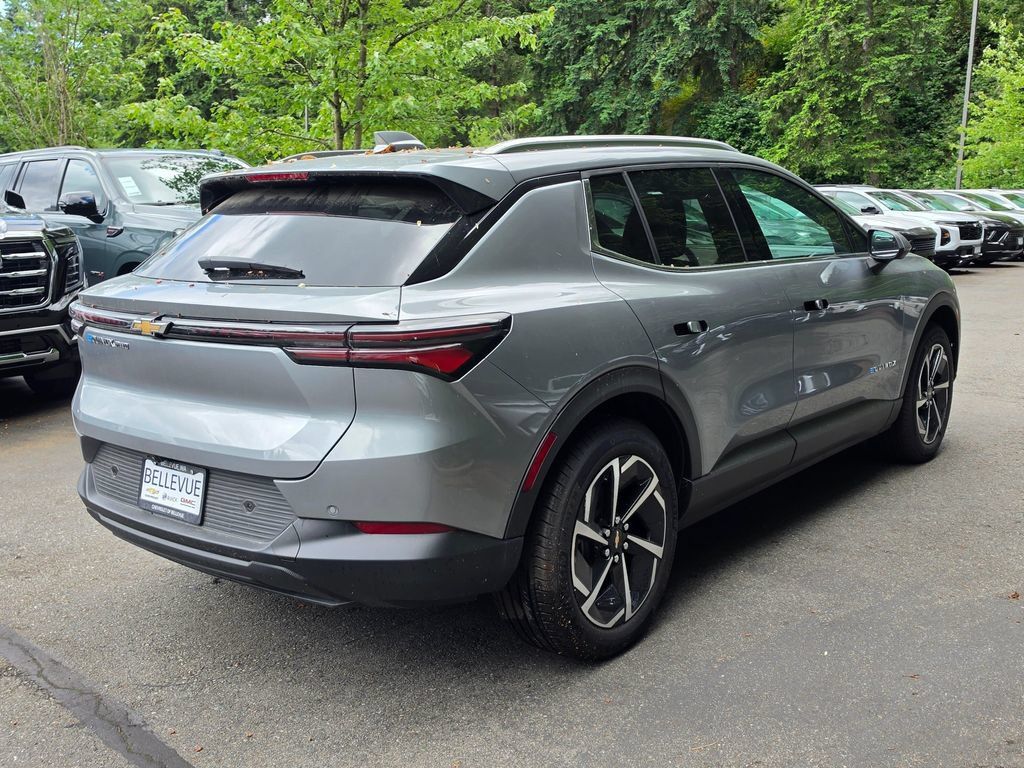 New 2026 Chevrolet Equinox EV LT AWD/4WD image 5