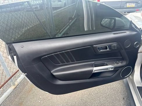 Used 2016 Ford Mustang GT Premium w/ Equipment Group 401A RWD image 10