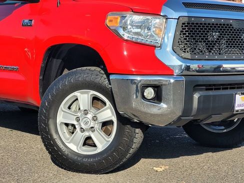 Used 2016 Toyota Tundra SR5 w/ SR5 Upgrade Package image 4