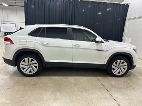 Used 2021 Volkswagen Atlas Cross Sport SE AWD/4WD image 11