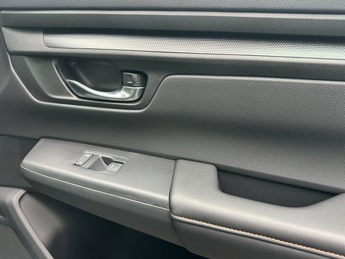 Used 2025 Honda CR-V Sport image 20