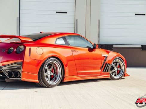 Used 2009 Nissan GT-R Premium AWD/4WD image 68
