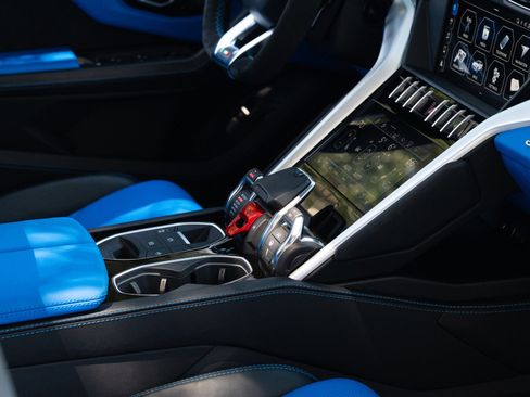 Used 2019 Lamborghini Urus AWD/4WD image 79