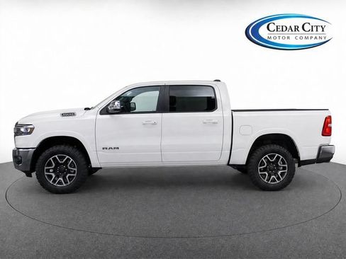 Used 2025 RAM 1500 Laramie AWD/4WD image 6