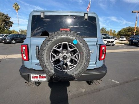 New 2025 Ford Bronco Badlands image 5