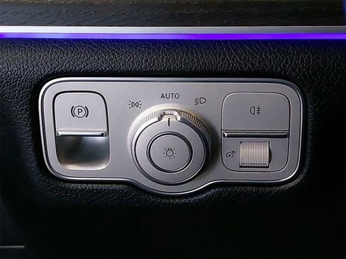 Used 2024 Mercedes-Benz GLS 450 4MATIC image 39