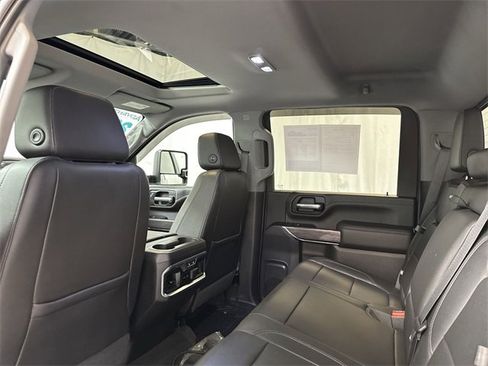 Used 2020 Chevrolet Silverado 2500 LTZ w/ LTZ Premium Package image 14