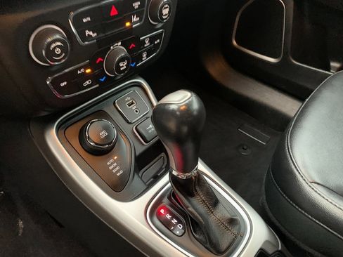 Used 2018 Jeep Compass Latitude w/ Popular Equipment Group AWD/4WD image 24