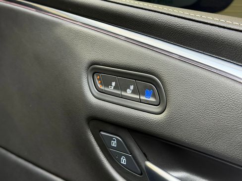 Used 2024 Cadillac Escalade Premium Luxury w/ Performance Package AWD/4WD image 55