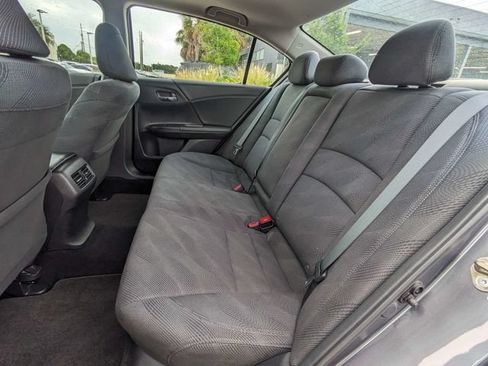 Used 2017 Honda Accord EX image 13