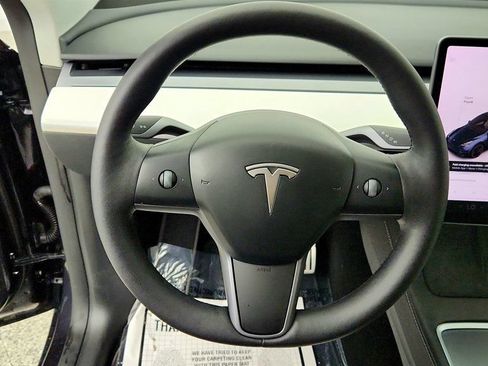 Used 2024 Tesla Model Y Performance AWD/4WD image 13