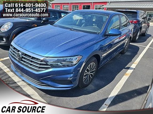 Used 2020 Volkswagen Jetta SE w/ SE Cold Weather Package image 1
