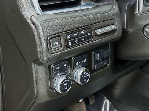 Used 2023 GMC Yukon XL Denali w/ Denali Reserve Package image 10