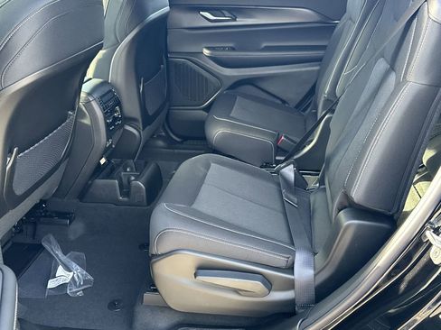 New 2025 Jeep Grand Cherokee L Laredo image 21