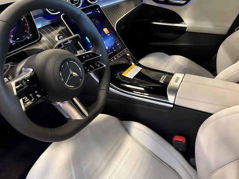 New 2025 Mercedes-Benz C 300 4MATIC Sedan image 10