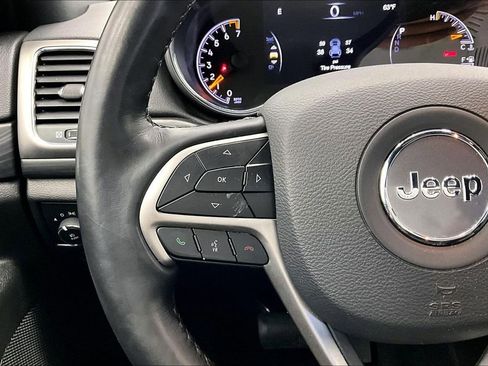 Used 2021 Jeep Grand Cherokee Laredo w/ Security & Convenience Group AWD/4WD image 19