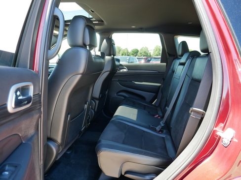 Used 2022 Jeep Grand Cherokee Laredo X AWD/4WD image 35