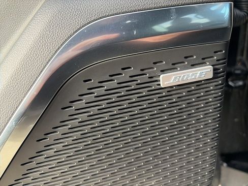 Used 2025 GMC Acadia Elevation image 18