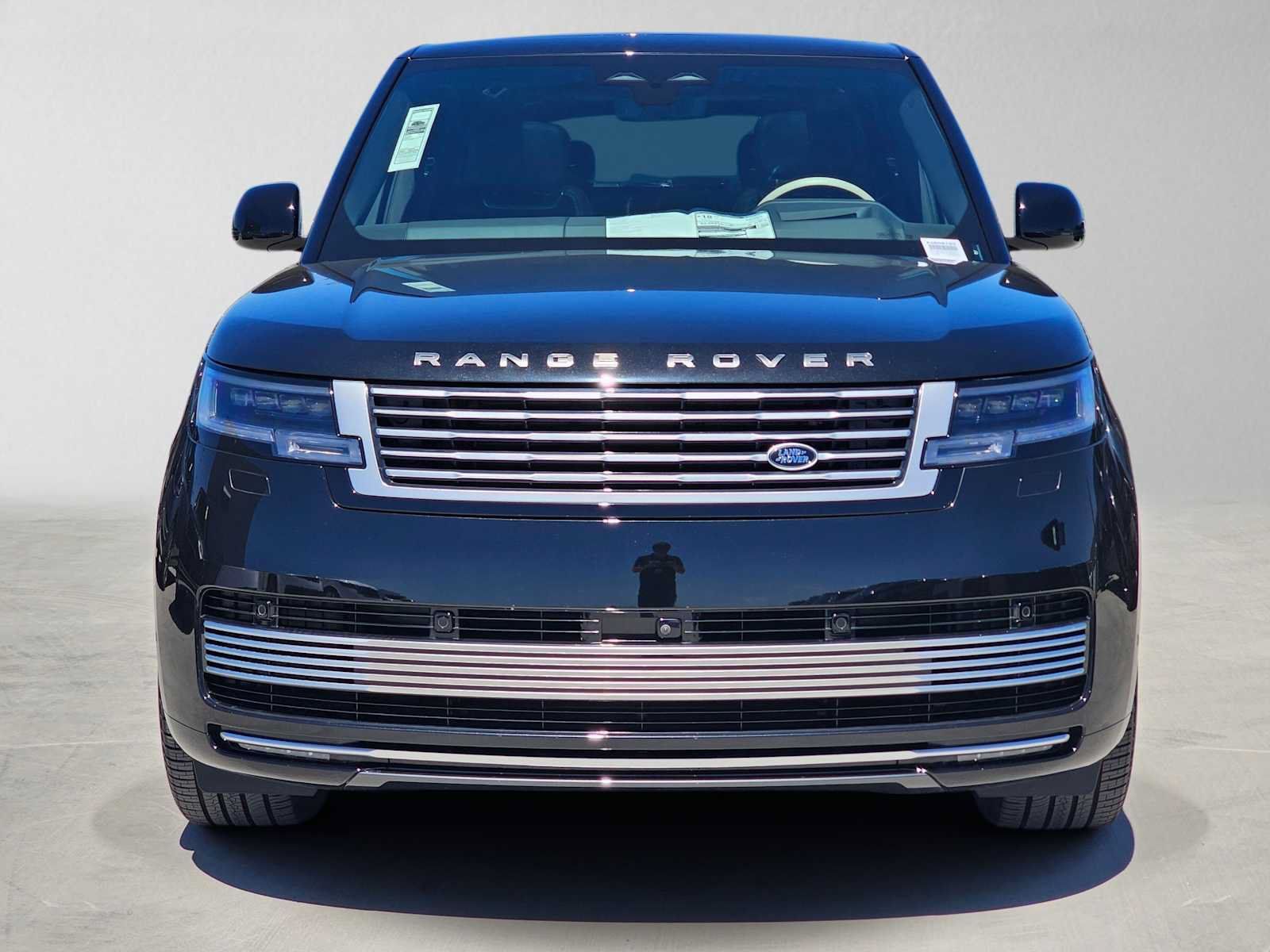 New 2025 Land Rover Range Rover SV AWD/4WD image 8
