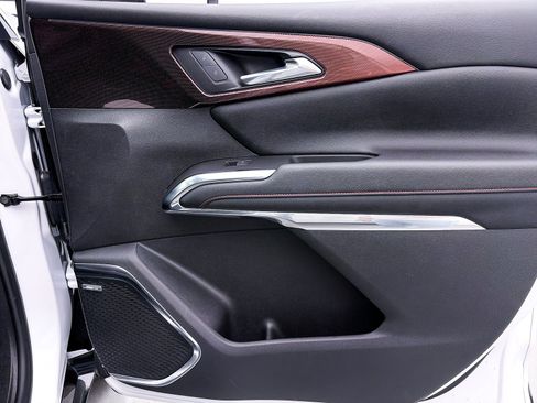 Used 2024 Chevrolet Traverse RS w/ LPO, Floor Liner Package image 35