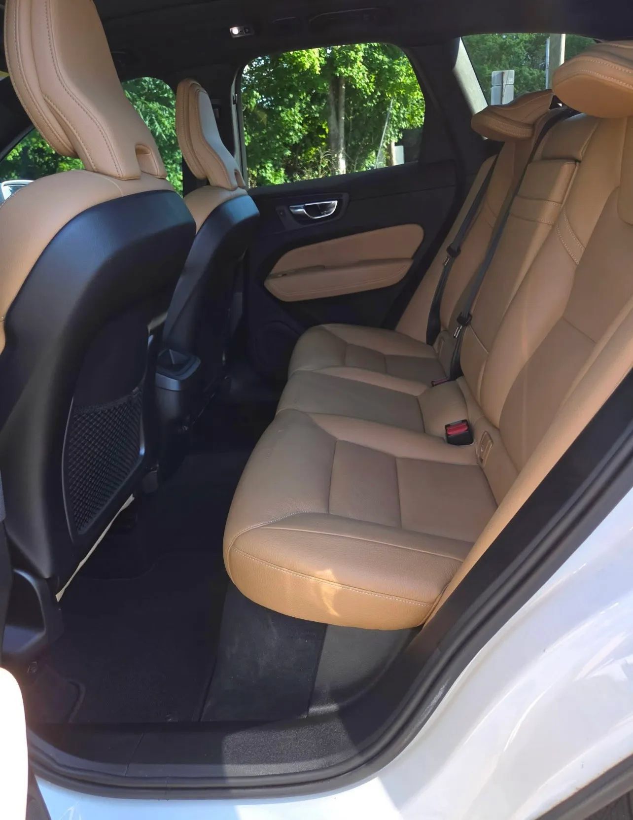 Used 2020 Volvo XC60 T5 Momentum AWD/4WD image 10