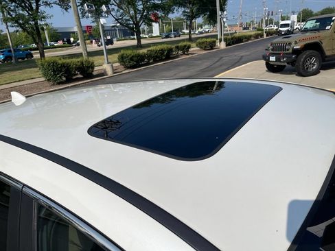 Used 2018 Honda CR-V EX-L image 4