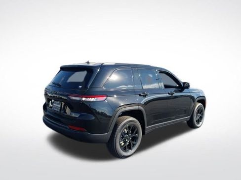 New 2025 Jeep Grand Cherokee Laredo image 24