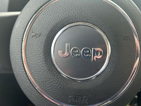 Used 2014 Jeep Patriot High Altitude FWD image 21