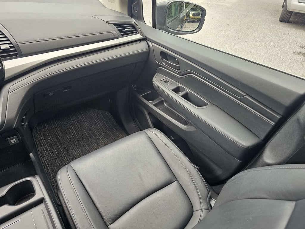 Used 2025 Honda Odyssey EX-L image 19