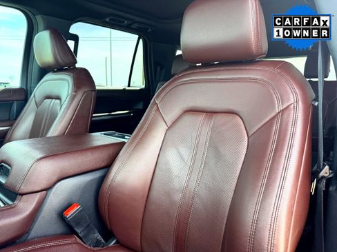Used 2022 Ford Expedition Max Limited image 13