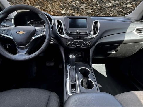 Used 2021 Chevrolet Equinox LT image 12