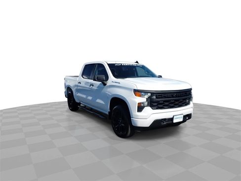 Certified 2024 Chevrolet Silverado 1500 Custom image 2