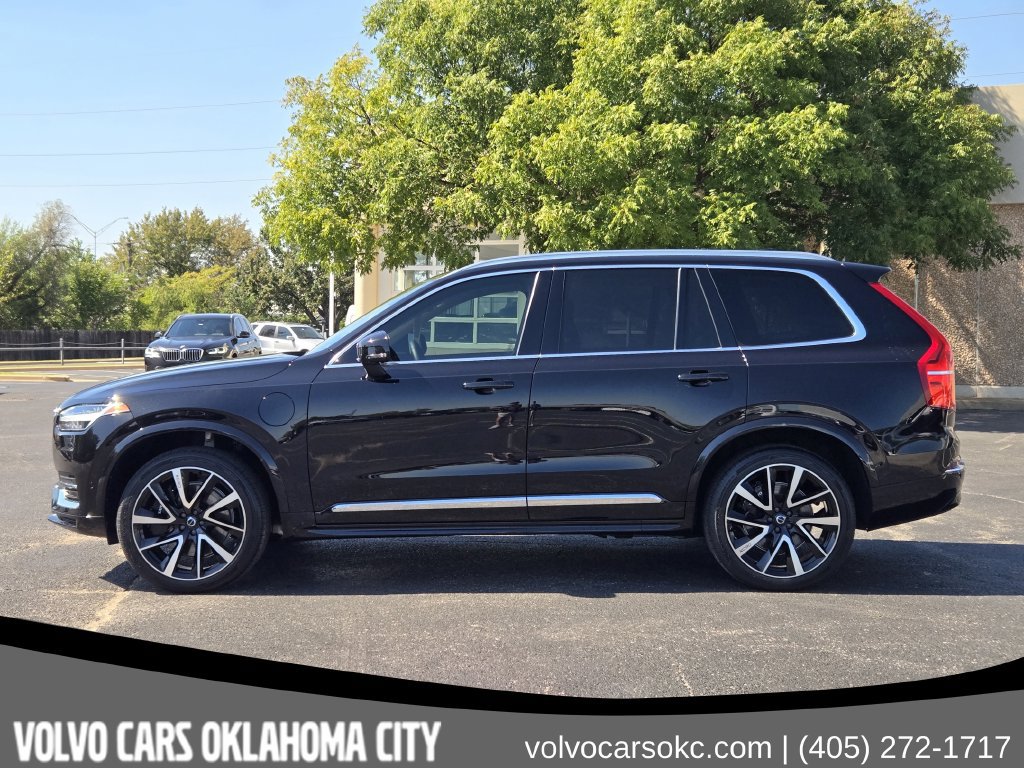 Certified 2024 Volvo XC90 T8 Ultimate w/ Lounge Package AWD/4WD image 3