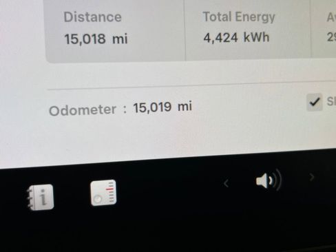 Used 2023 Tesla Model Y Long Range image 34