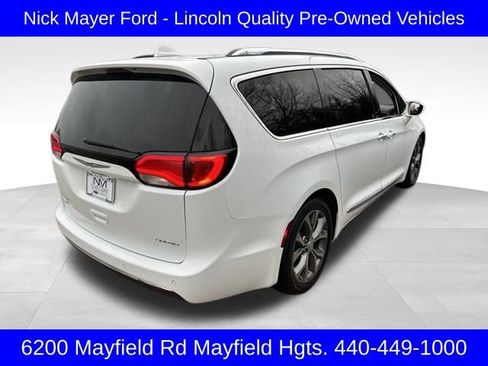Used 2018 Chrysler Pacifica Limited w/ Tire & Wheel Group image 6