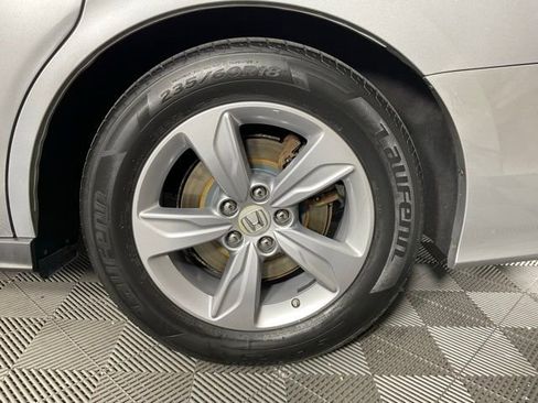 Used 2018 Honda Odyssey EX-L image 11