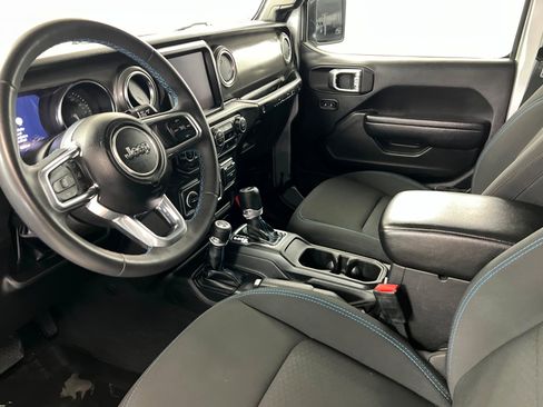 Used 2023 Jeep Wrangler Unlimited Rubicon 4xe w/ Steel Bumper Group AWD/4WD image 15