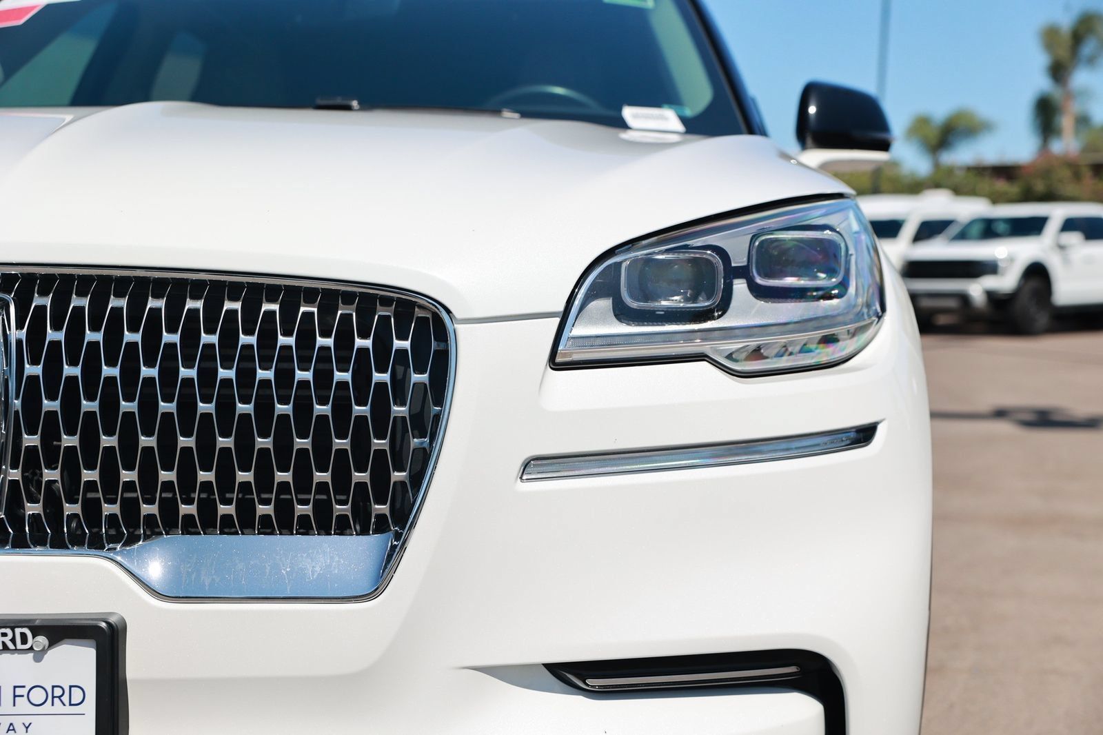Used 2024 Lincoln Aviator Reserve w/ Equipment Group 201A AWD/4WD image 8