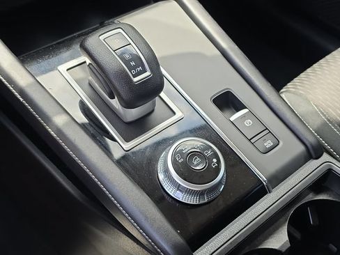 Used 2022 Mitsubishi Outlander ES FWD image 25
