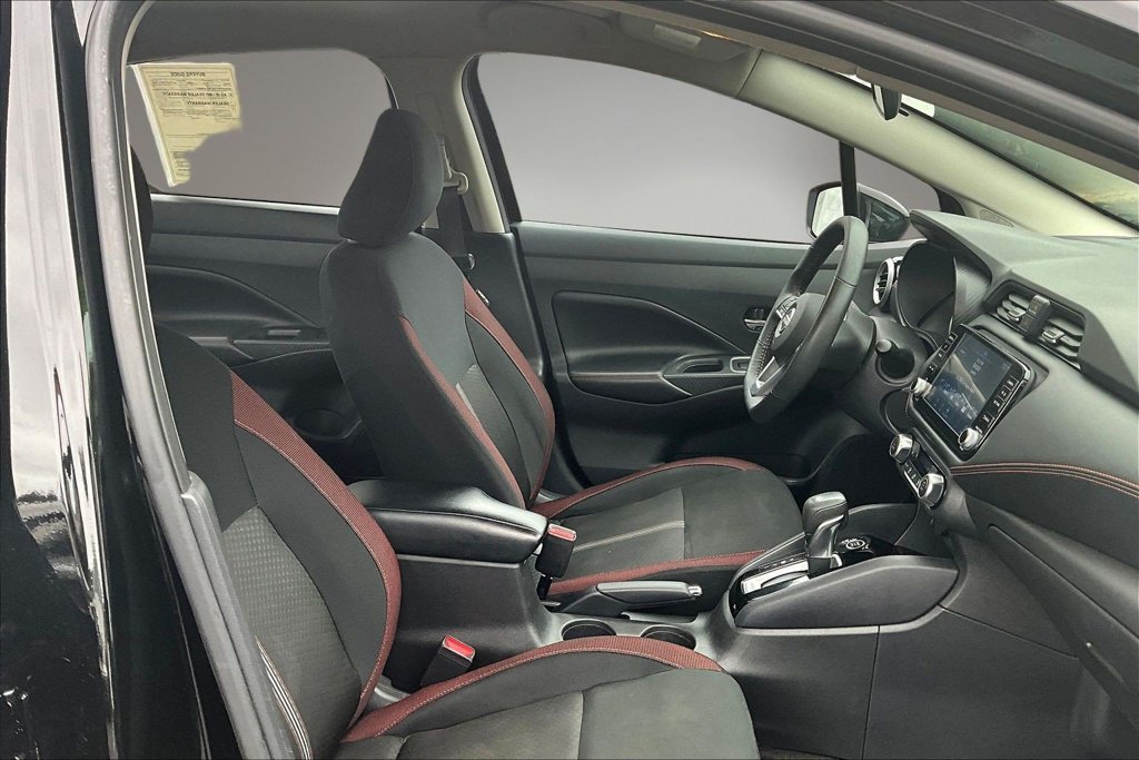 Used 2024 Nissan Versa SR FWD image 28