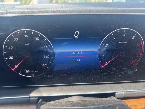 Used 2025 Mercedes-Benz GLS 450 4MATIC image 10