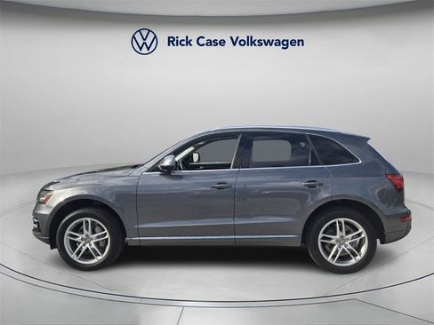 Used 2016 Audi Q5 2.0T Premium Plus w/ Technology Package image 4