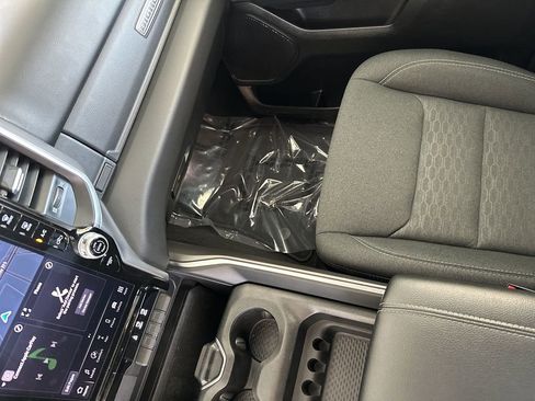 Used 2025 RAM 1500 Big Horn image 24
