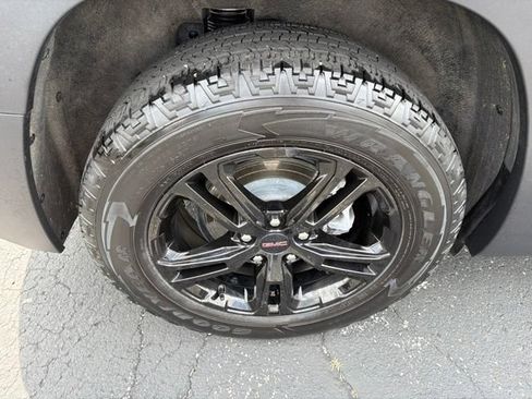 Certified 2024 GMC Terrain AT4 w/ LPO, Floor Liner Package AWD/4WD image 8
