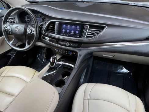 Used 2020 Buick Enclave Premium w/ Sun and Sites Package AWD/4WD image 24