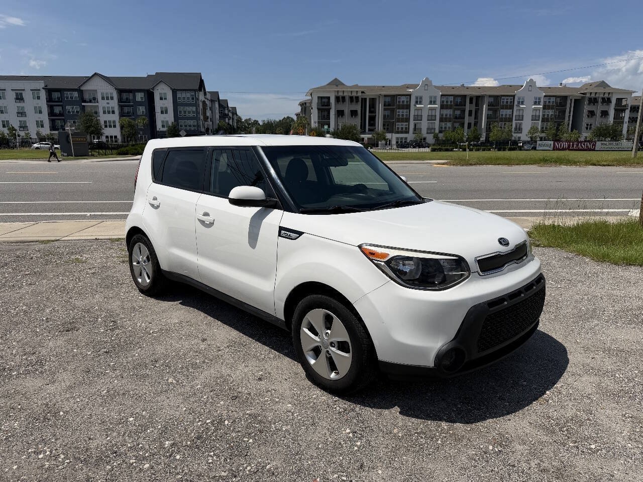 Used 2016 Kia Soul FWD image 2