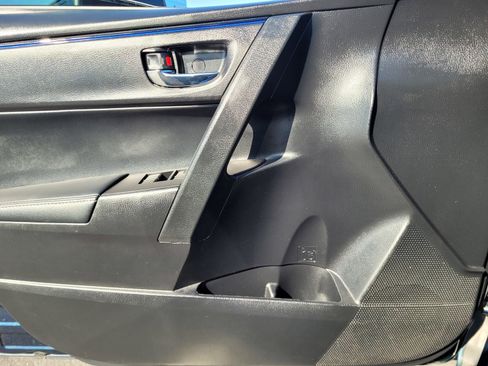 Used 2018 Toyota Corolla SE image 27