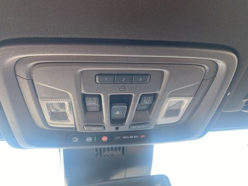 New 2025 GMC Sierra 2500 SLT w/ SLT Premium Package image 25